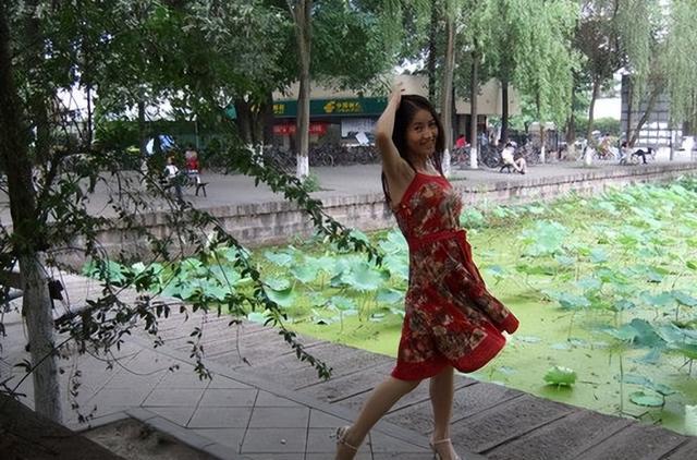 |985计算机女博士没工作吗？性别与要求高是主因，二本院校很抢手