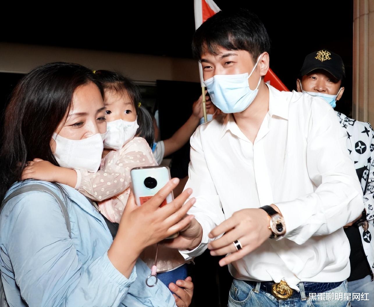 带货|网红辛巴现身徒弟直播间,霸气喊话:整个互联网,卖货我谁看不上