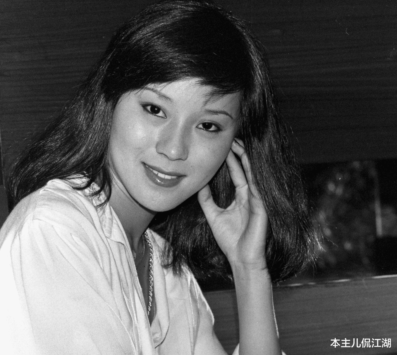 魏秋桦|“最美中年黄蓉”魏秋桦:情史干净,42岁破产,67岁未婚无子