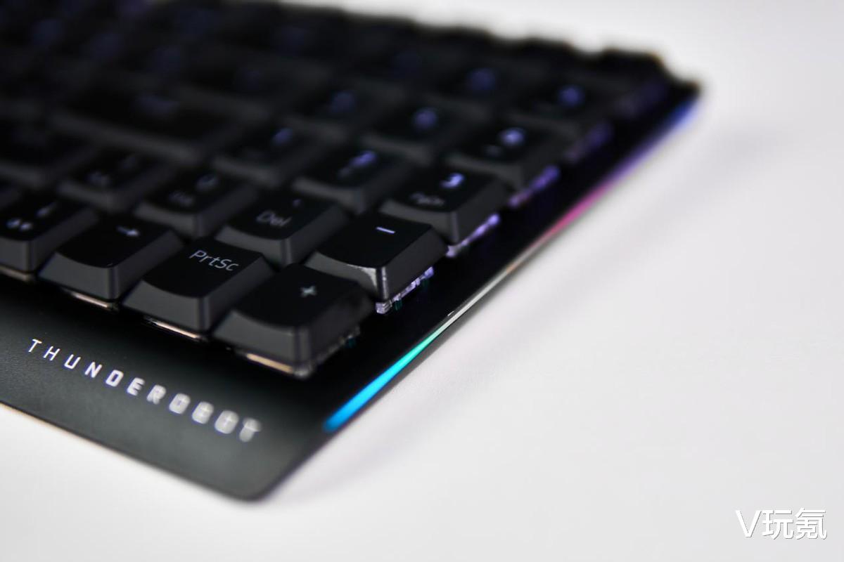 移动互联网|适合办公的机械键盘,超矮轴轻盈舒适,雷神KC3094体验爽快