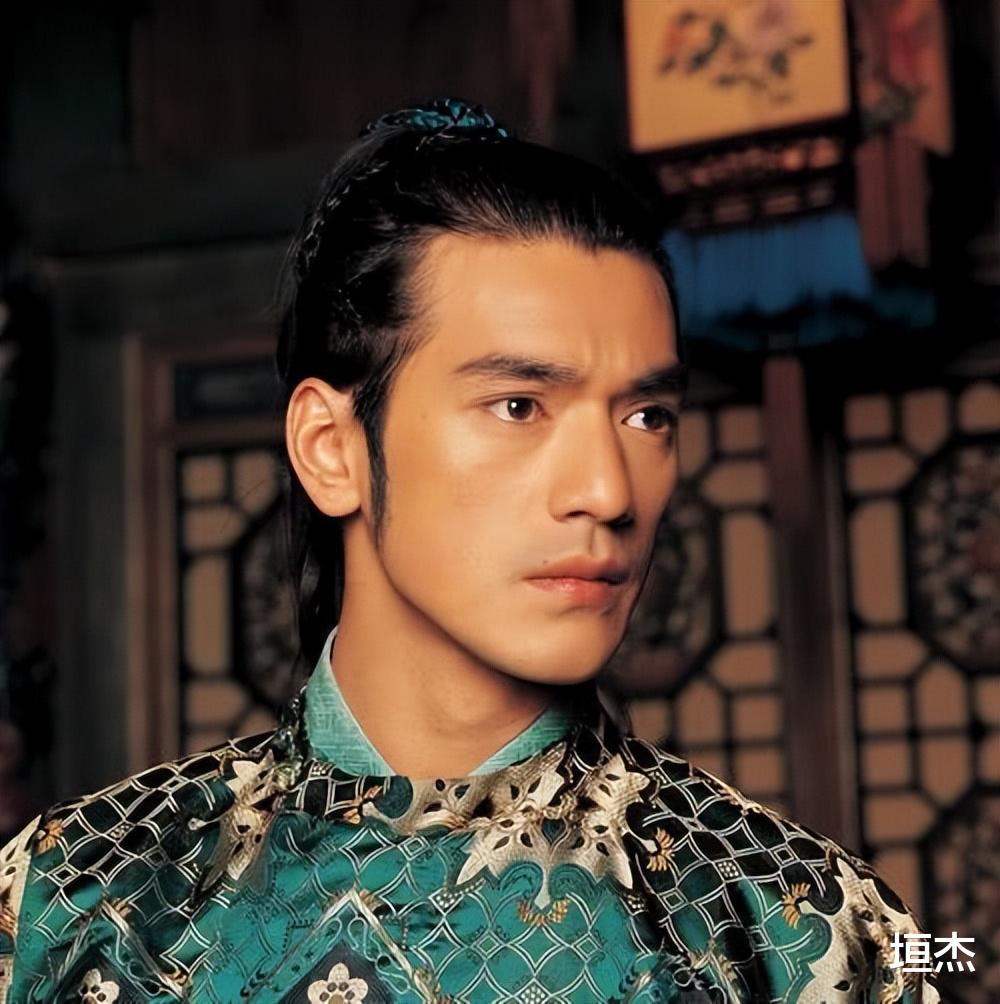 明星|割了双眼皮就判若两人，这10位明星动脸太成功了