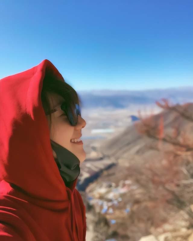 王冠|东视当家花旦,唐嫣闺蜜,被父母催婚14年,39岁单身未婚生活滋润