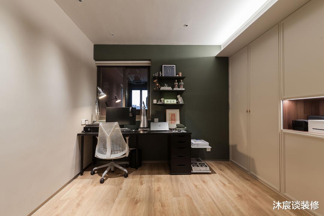 别人是尽量扩大室内,她却缩小面积,想不到更实用,全屋简约高级