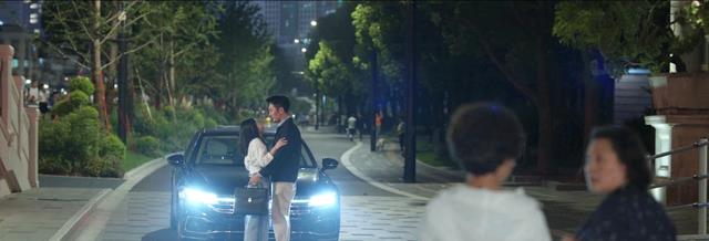 冯晓琴|心居还真是国剧天花板，出场不足60秒的路人甲，彻底撕开人性丑恶