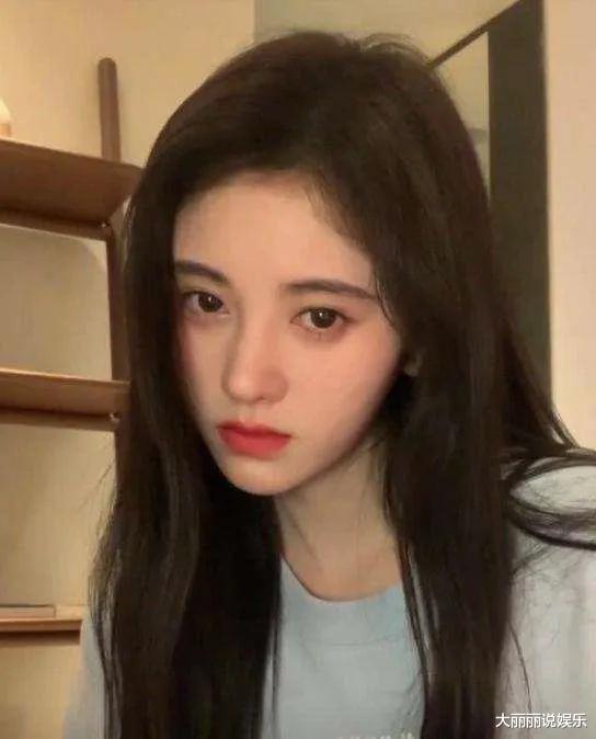 明星 那些出道前后大变脸的明星，最后一位堪称“换人”