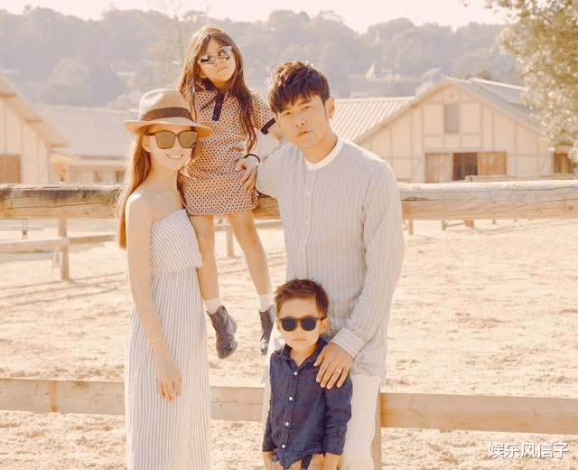 |周杰伦官宣妻子三胎生女，首晒女儿正面照，评论区却一片吐槽声