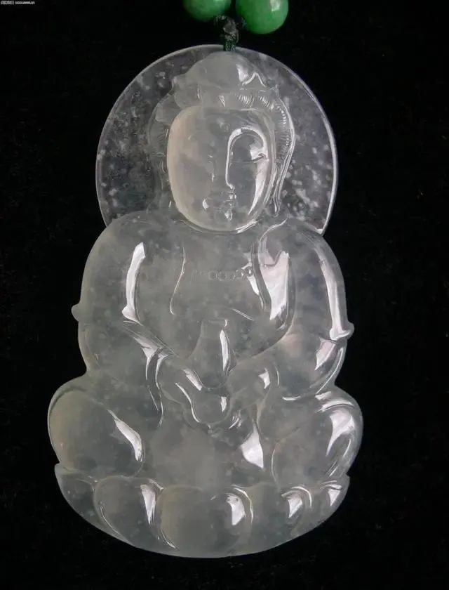 翡翠|什么是翡翠的“翠性”？看完就不用担心被骗了