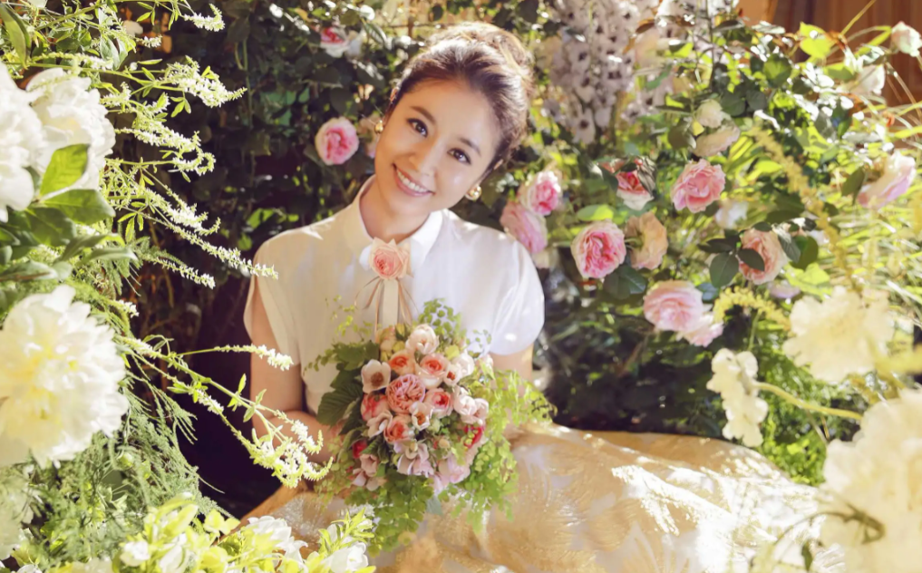 林心如|林心如这照片曝光,网上炸开了锅,这不是妥妥的黑历史吗?