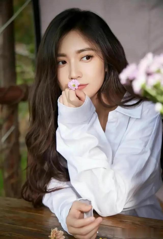 陈钰琪|惊艳美女陈钰琪,娱乐圈一股清流