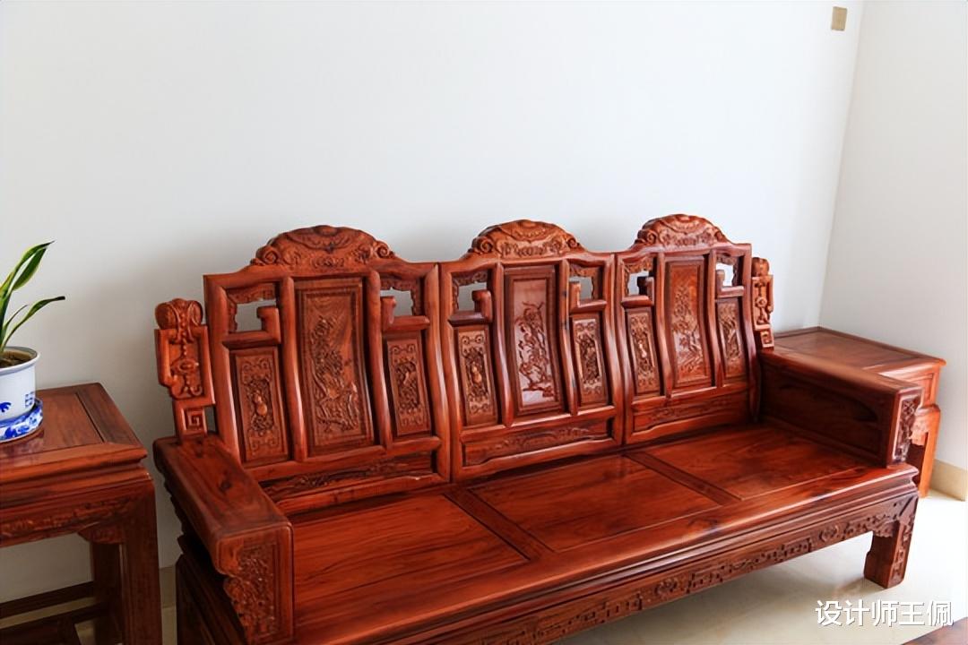 不管有钱没钱,客厅不要买这3种沙发!不是瞎说,用过的人都懂!