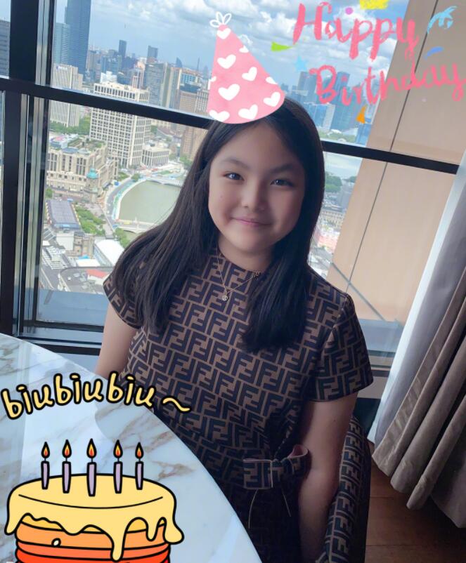 爸爸去哪儿|《爸爸去哪儿》10位女孩颜值变化大：丑萌的已逆袭，最美的到了尴尬期