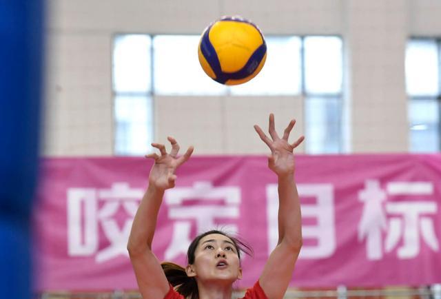 丁霞|女排二传位置或有新惊喜，北京队00后颜值担当未退役，接班丁霞？