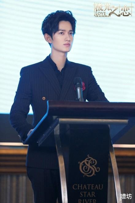 带货|直播带货”是一场戏,全凭演技