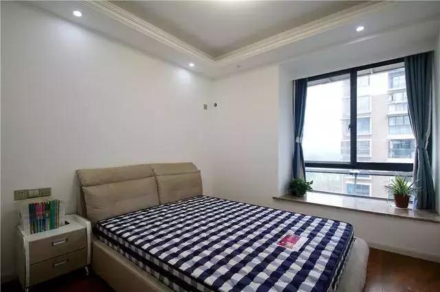 140平方米的大三居,中式结合欧式装饰,效果出来大气上档次