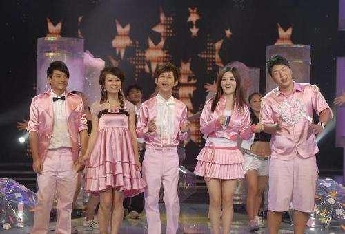 谢娜|《快乐大本营》的消亡史：傲视群雄十几年，最终来不及说声再见