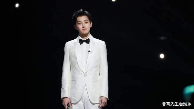 披哥2|《披哥2》三公人气榜出炉,5大人气王很稳定,2人上升,2人意难平