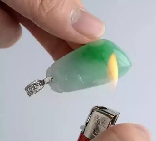 翡翠|翡翠到底能承受得住多少度的高温？