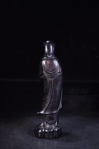 紫檀|回流：老紫檀木雕观音摆件。