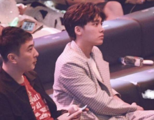 李易峰|李易峰事件女主人脉广,与陈伟霆互相关注,和王思聪是多年好友