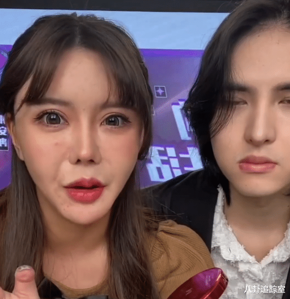 韩安冉|自信过头？韩安冉直播关美颜，皮肤黑法令纹明显，扬言已经很美了