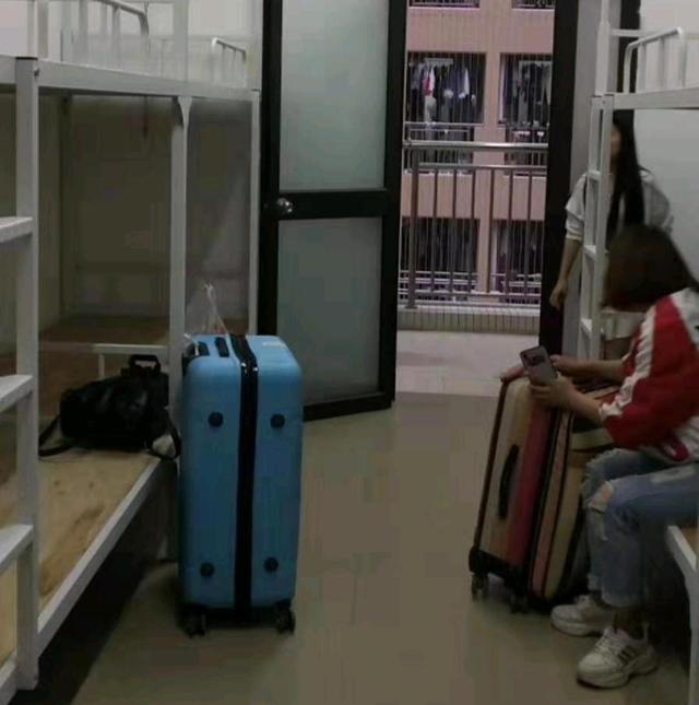 |月薪6k的工作，八小时双休，刚做半个月，突然不想做了