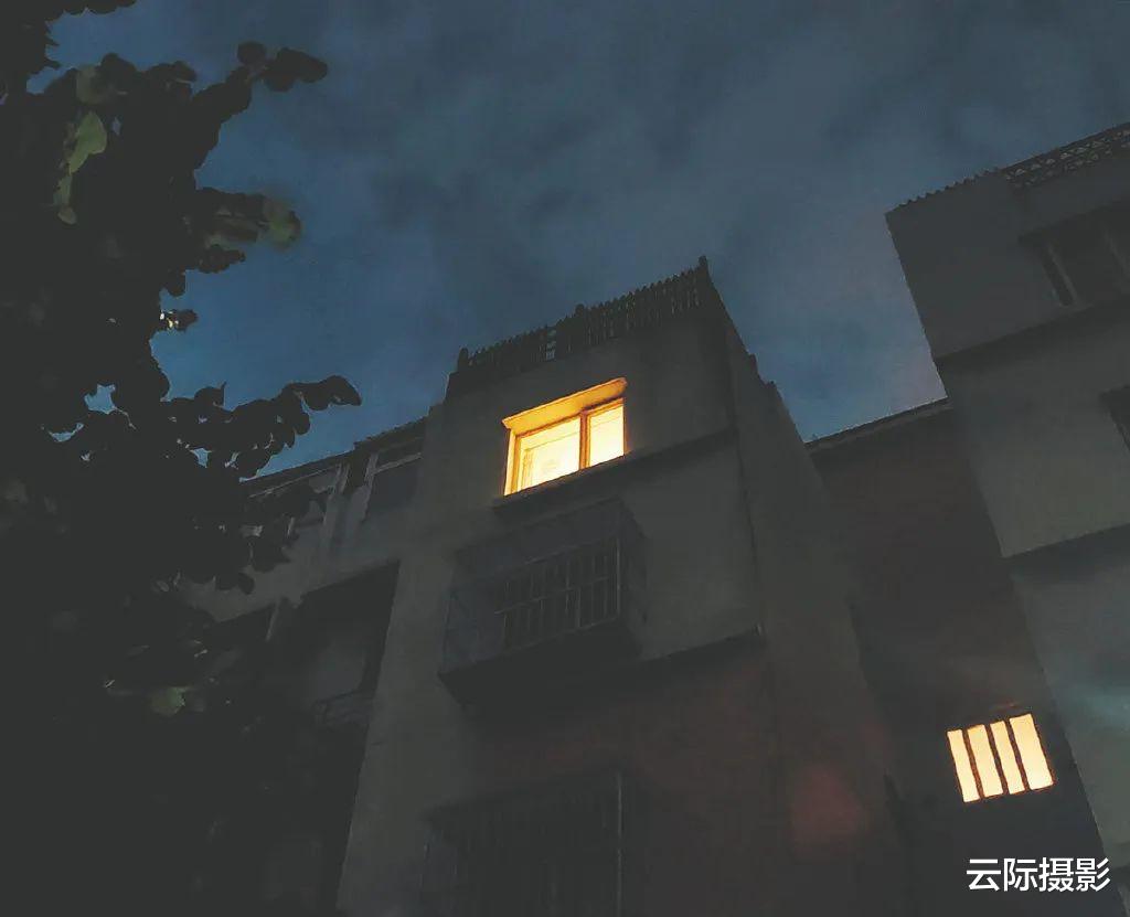 投石问路:从横构图到竖构图,手机随拍的习惯改变