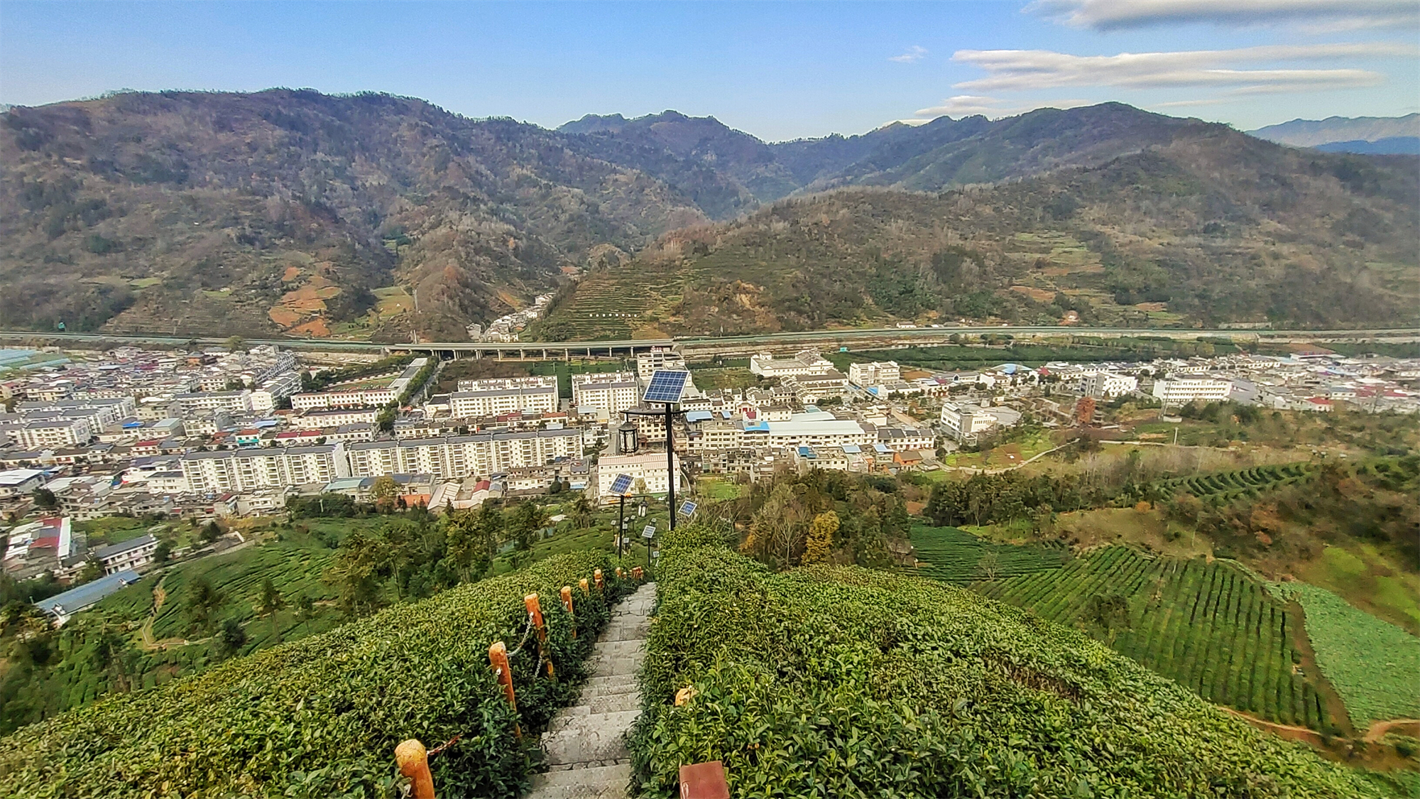 |初冬时节，长安茶山乡村风景宜人