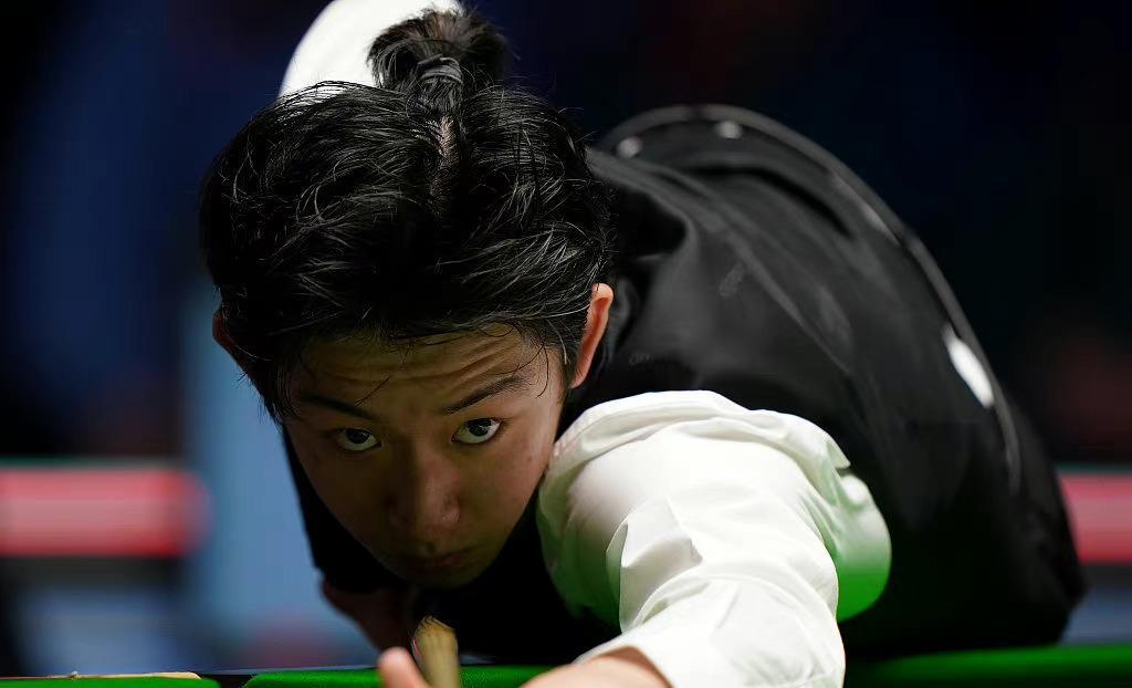 衬衫|揭幕战:甘肃小将轰单杆最高分横扫晋级 浙江名将遭职业新生血洗