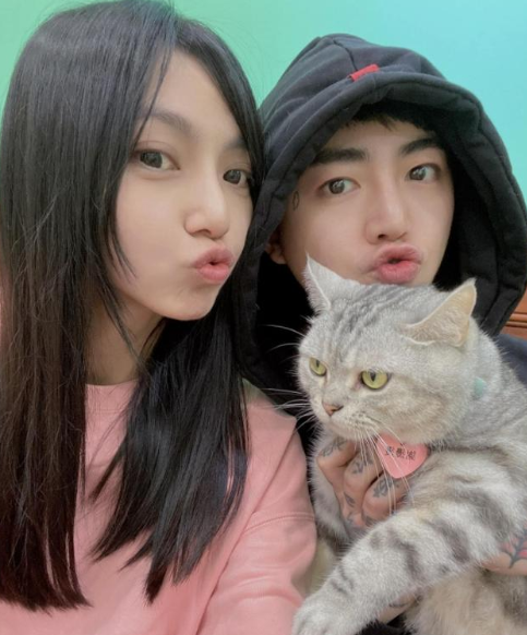 谢和弦|歌手祈锦钥陷入小三风波！与已婚男暧昧信息曝光，原配公开送祝福