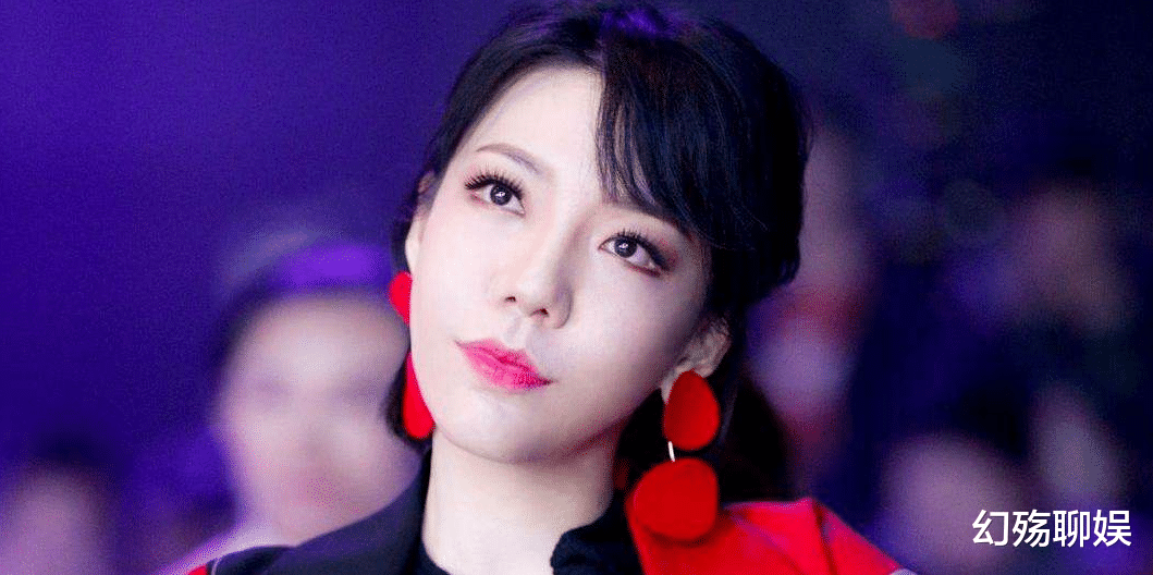 吴莫愁|“昔日顶流”吴莫愁:从公众眼中消失的这3年,都做了什么?