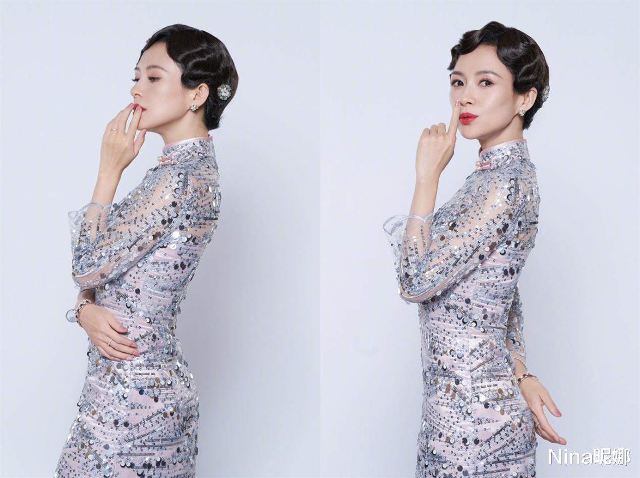 超胆侠|章子怡这次下真功夫了,穿改良款旗袍梳卷发像变个人,形象变化大