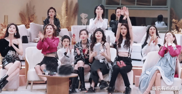 王心凌|王心凌《浪姐》刚分组, 那英黄小蕾天天上门蹭饭喝红酒, 理由超好笑