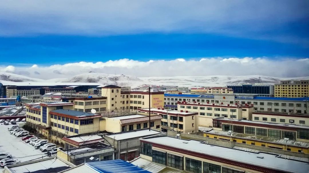 西藏|精美图片：中国唯一没有树的城市！