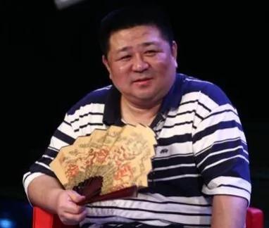 梁冠华|梁冠华：靠“狄仁杰”走红，因太胖而自卑，却又娶了人艺女神为妻