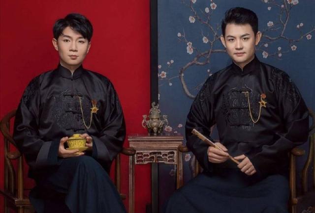 相声|一场春晚,两个相声,卢鑫和玉浩无趣,姜昆陷入抄袭风波?