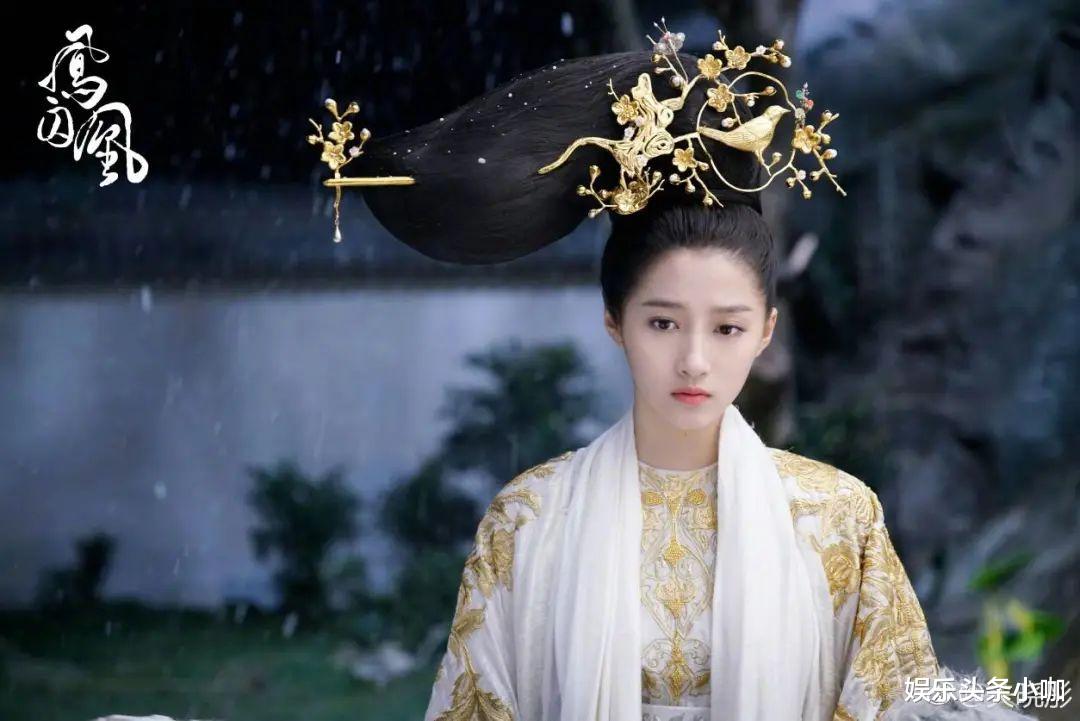 白梦妍|这一魔性的笑，将捧了五年都没火的她总于冲上了热搜！