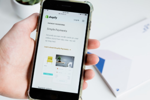 客服|京东店主选择外包客服的理由是什么?