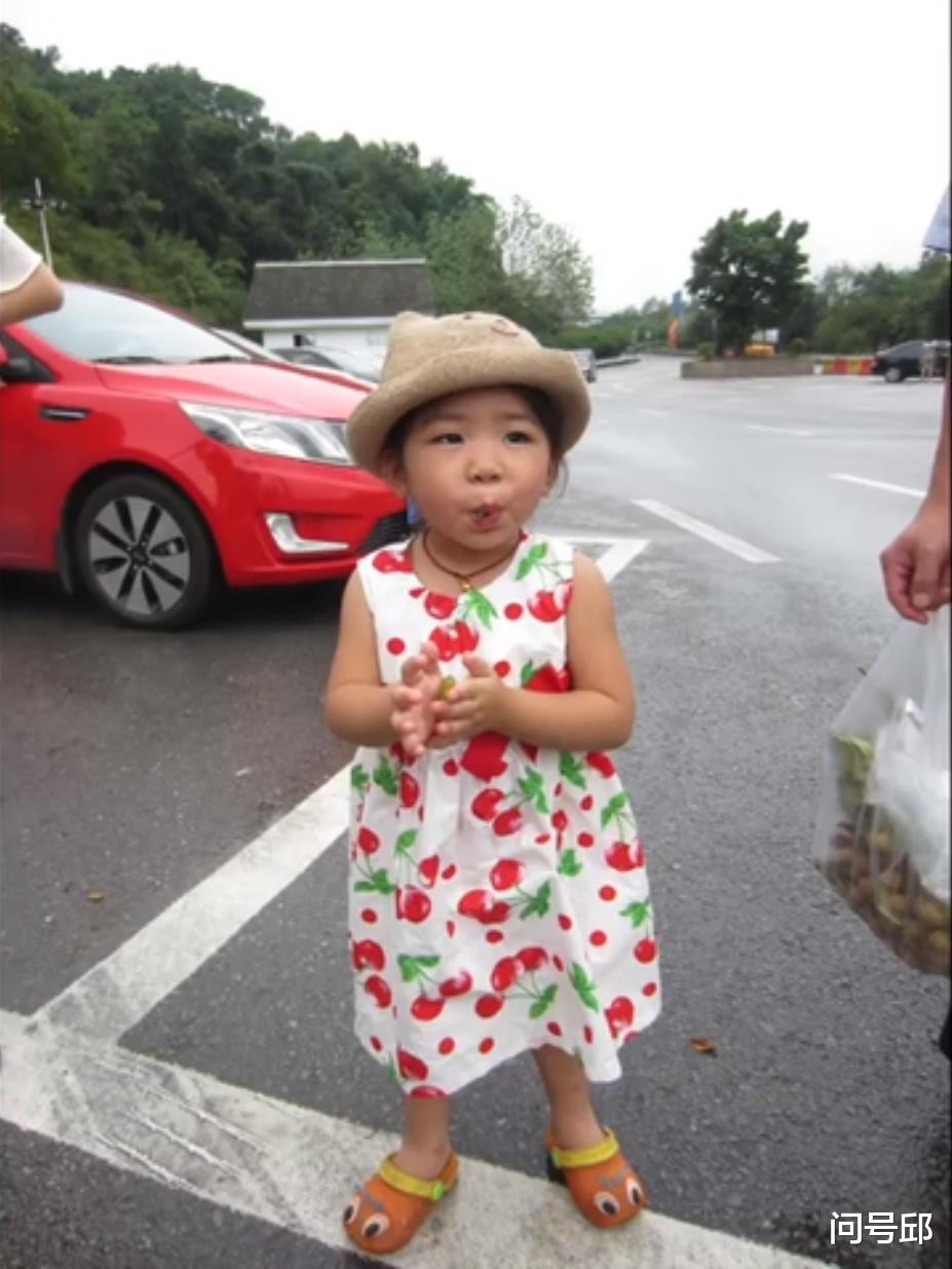 四川地震中丧子之痛的母亲领养了女婴,十年后厄运再次盯上养女