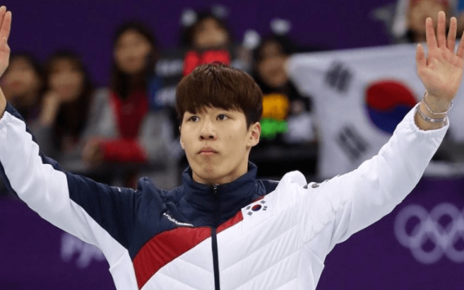 黄大宪|两位韩艺人为黄大宪犯规开脱，国内粉丝塌房全员脱粉，后援会解散