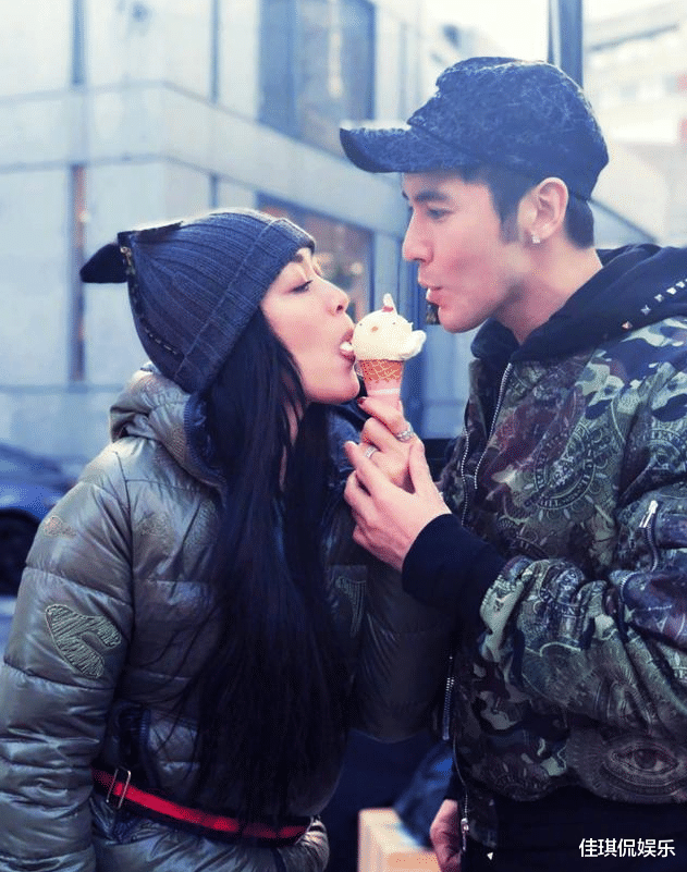 钟丽缇|得知钟丽缇曾偷偷买50万裙子，张伦硕摔筷子怒吼：你现在给我退了