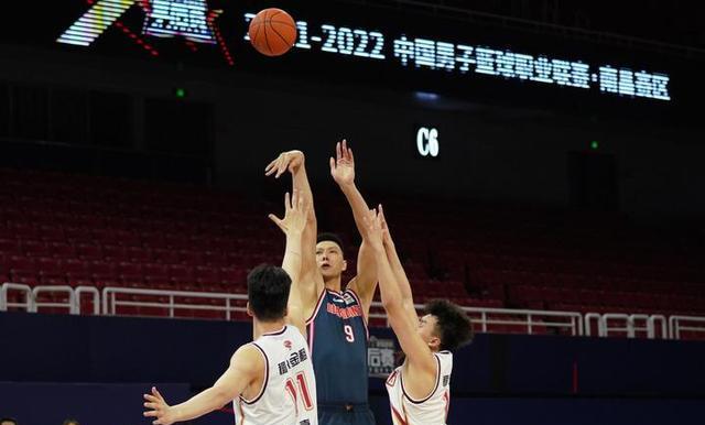 浙江男篮|浙江男篮为什么打不过广东队？刘维伟说出心里话，说得实在