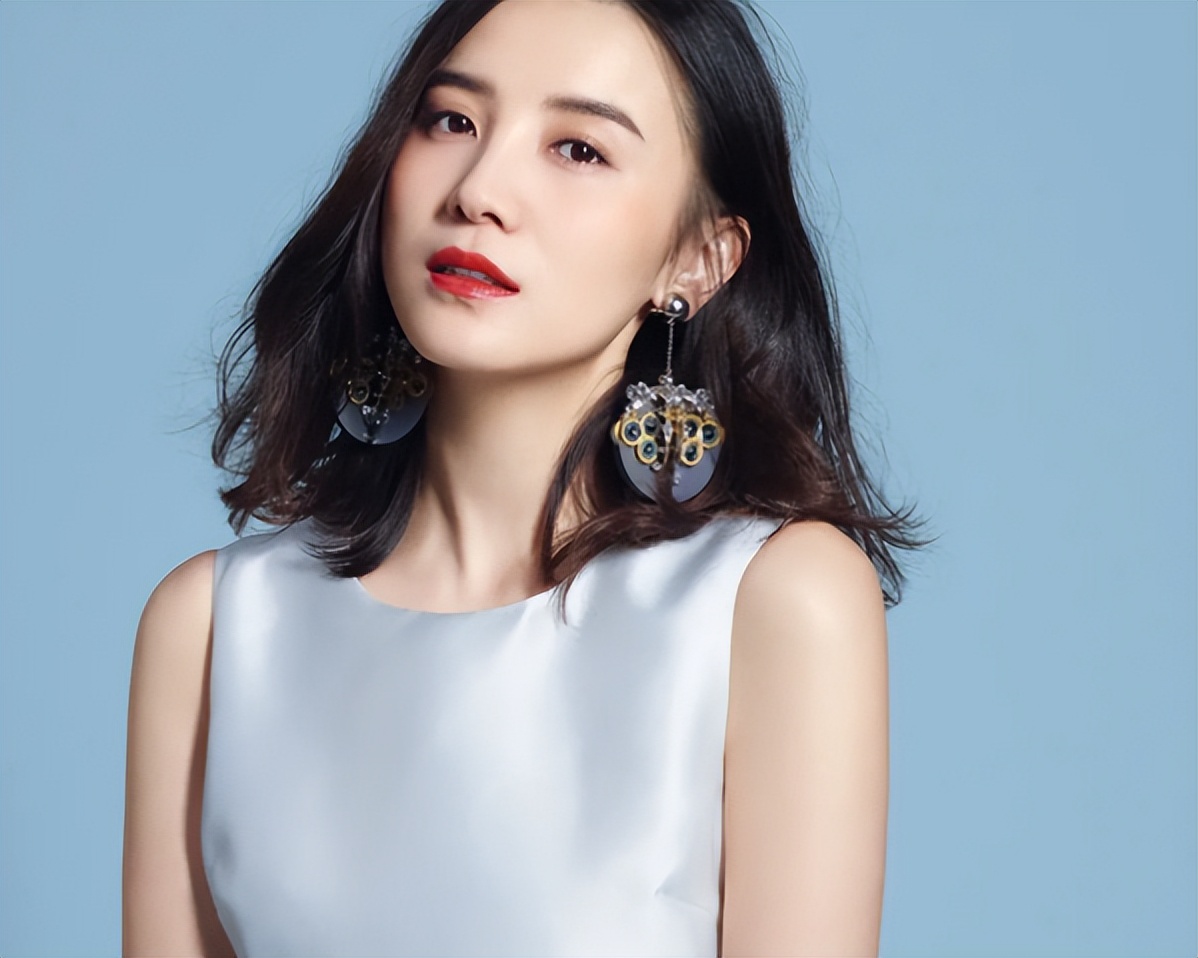 宋佳|宋佳：曾让海清难堪，力压孙俪成视后，她凭什么？