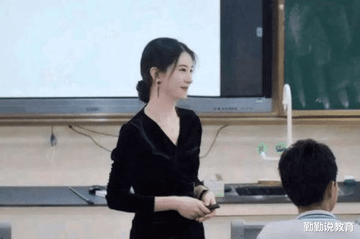 半月谈|优质男不愿娶的女生职业,第一个月入过万却遭嫌弃,男生:不敢碰