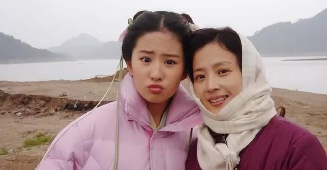 刘亦菲|陈金飞被曝已分手，与刘亦菲妈妈合伙开公司，父女关系引猜测