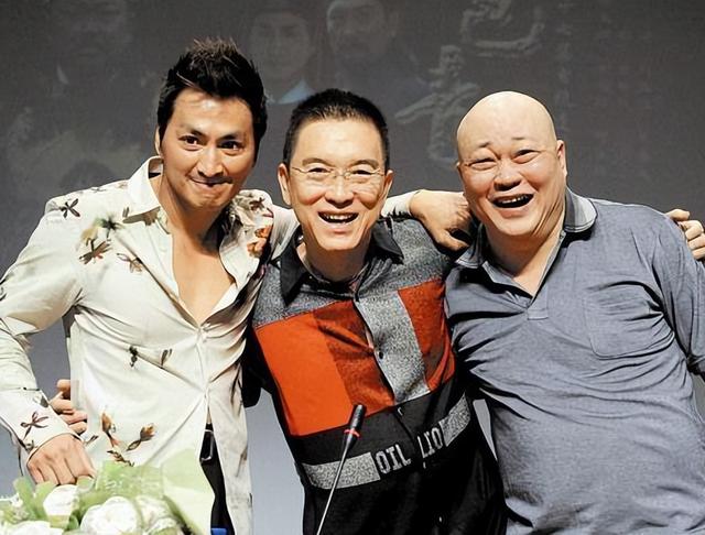 何家劲|《包青天》展昭：63岁大龄未婚，内地开店商演捞金，身价上亿