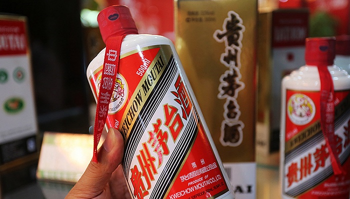 飞天茅台|同样是飞天茅台酒，为什么43°飞天无人问津？53°飞天一瓶难求？