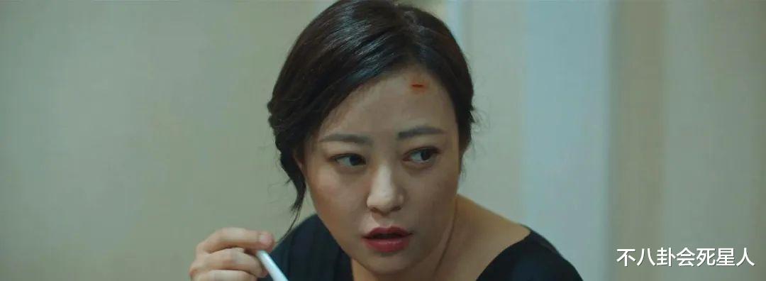 郝蕾|谁丑谁尴尬！当整容脸与天然脸一起演戏，差距一目了然