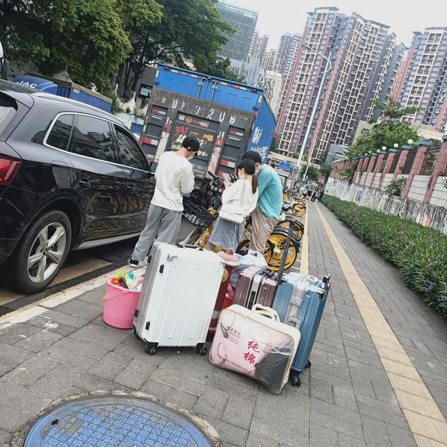 线长怒斥新员工,想干就干,不干滚蛋,员工:那就拜拜喽!