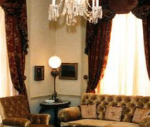 杰奎琳|杰奎琳:20多岁嫁给肯尼迪,30多岁就遭嫌弃,拿着几千万优雅转身