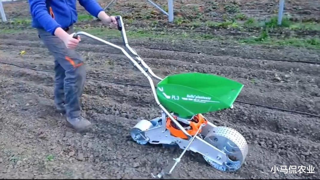 欧洲家庭农场10大播种工具，小而美效率提升50倍，小工具大智慧